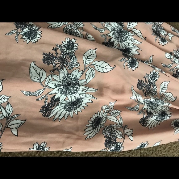 Floral Romper - Picture 2 of 2